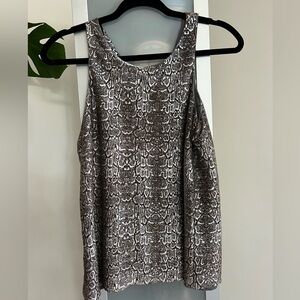 Metallic top